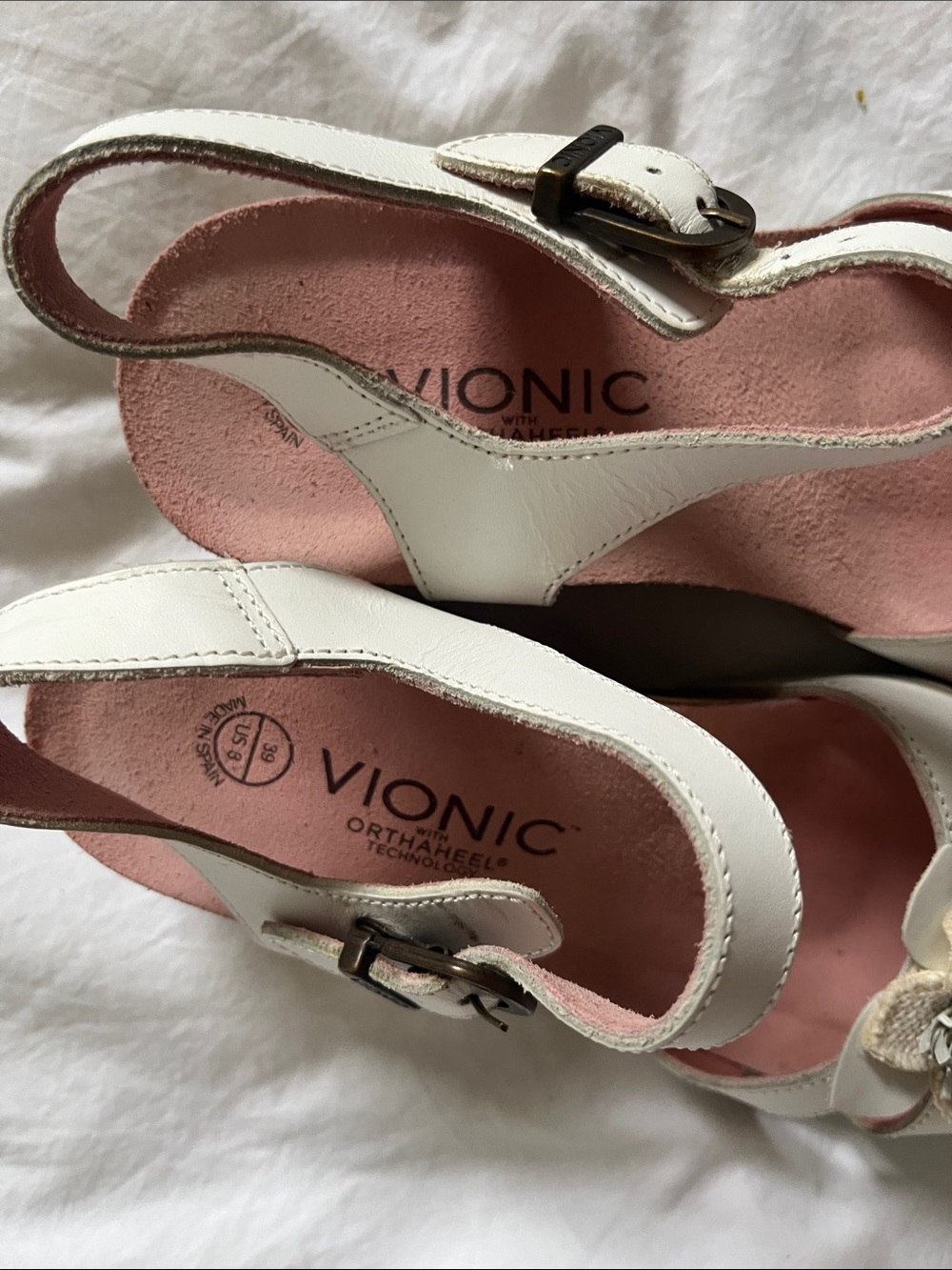 Vionic white pink floral wedge sandals size 8 women’s - Picture 8 of 8